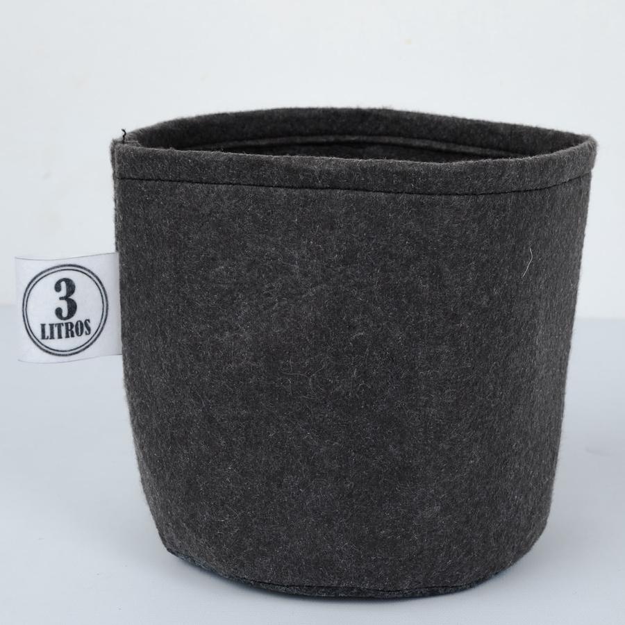 Maceta geotextil gris de 3 litros en tela de 300 gramos